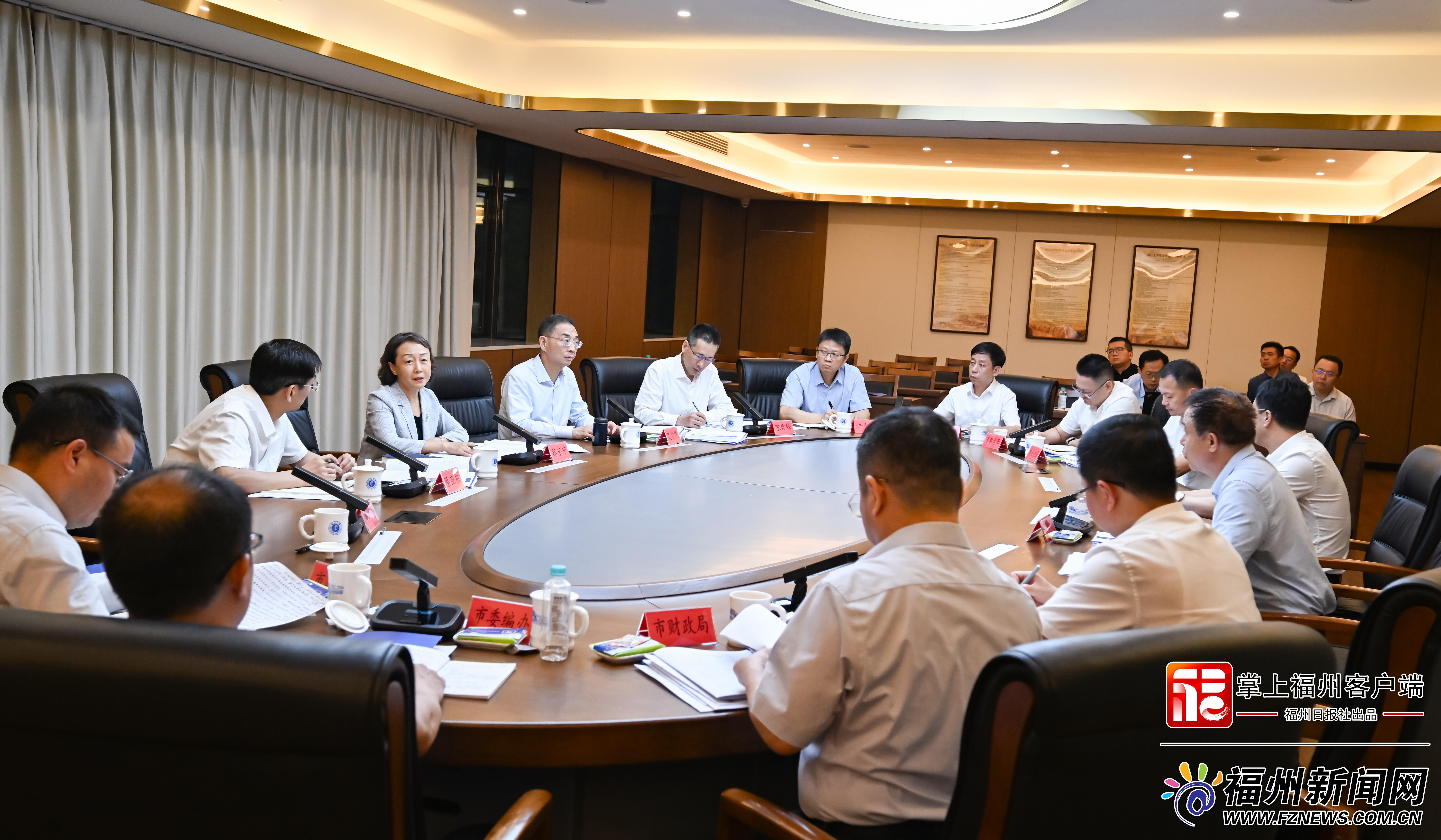 郭宁宁吴贤德赴闽江大学调研并座谈